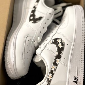 Customized Nike Air. Size 6 men/ 7.5 women